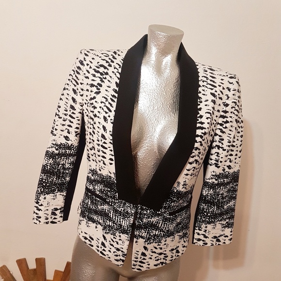 blazer - Picture 2 of 5